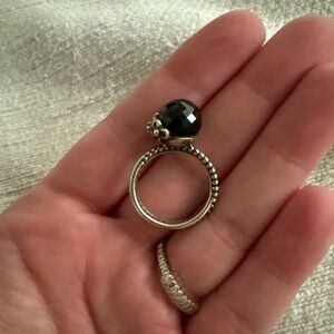 Pandora onyx ring size 7